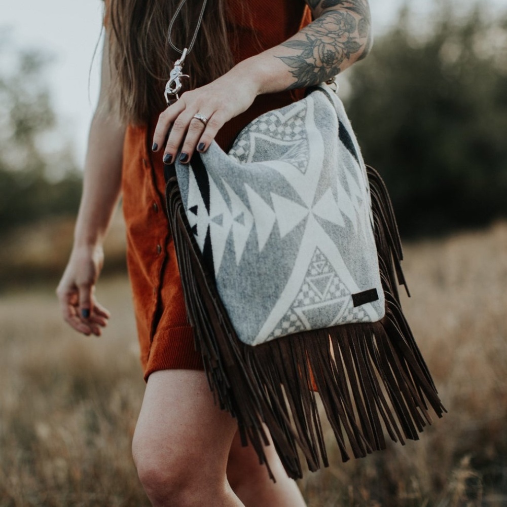 BOHO FRINGE CROSSBODY BAG